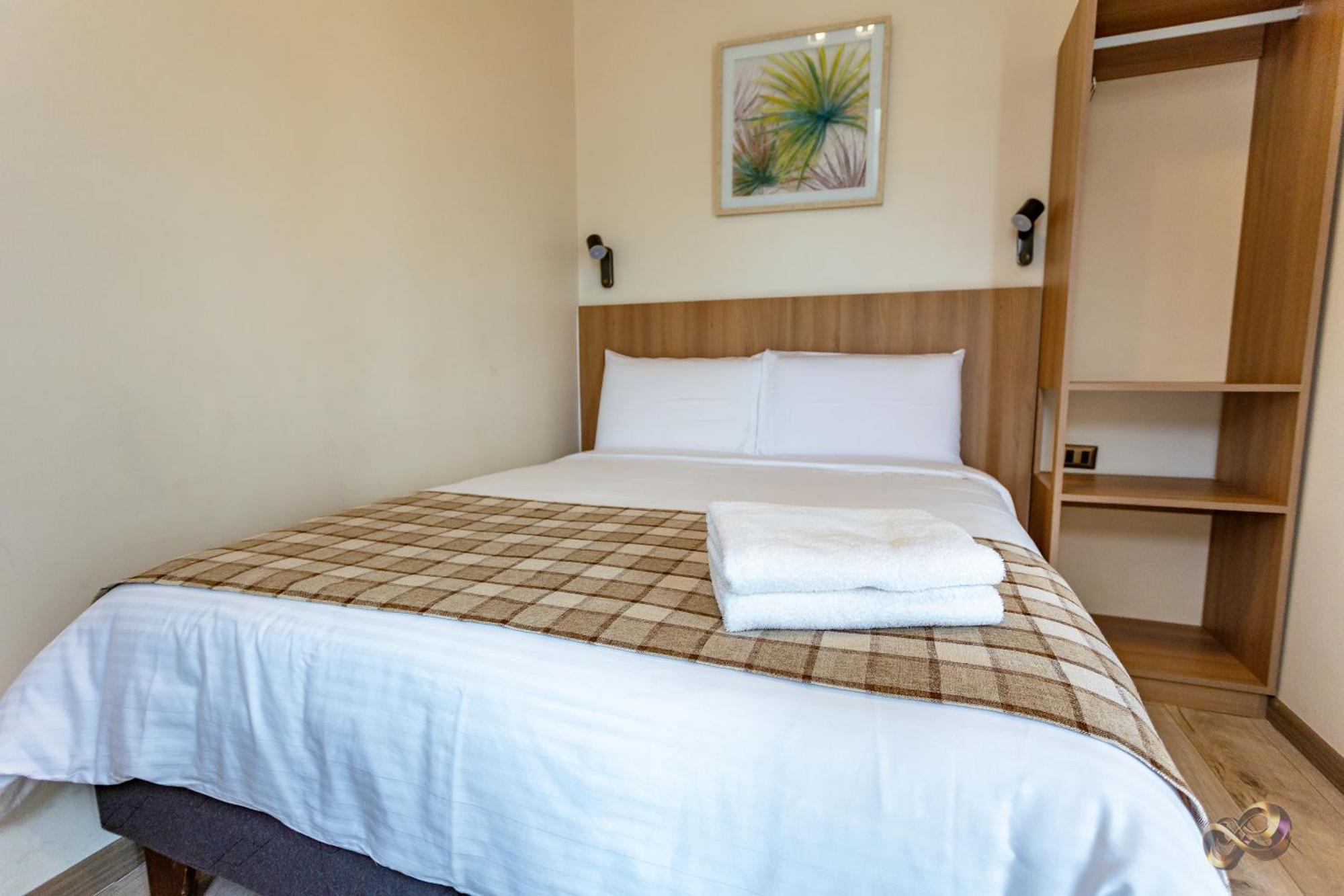 איקוויקה Vistara Suites מראה חיצוני תמונה