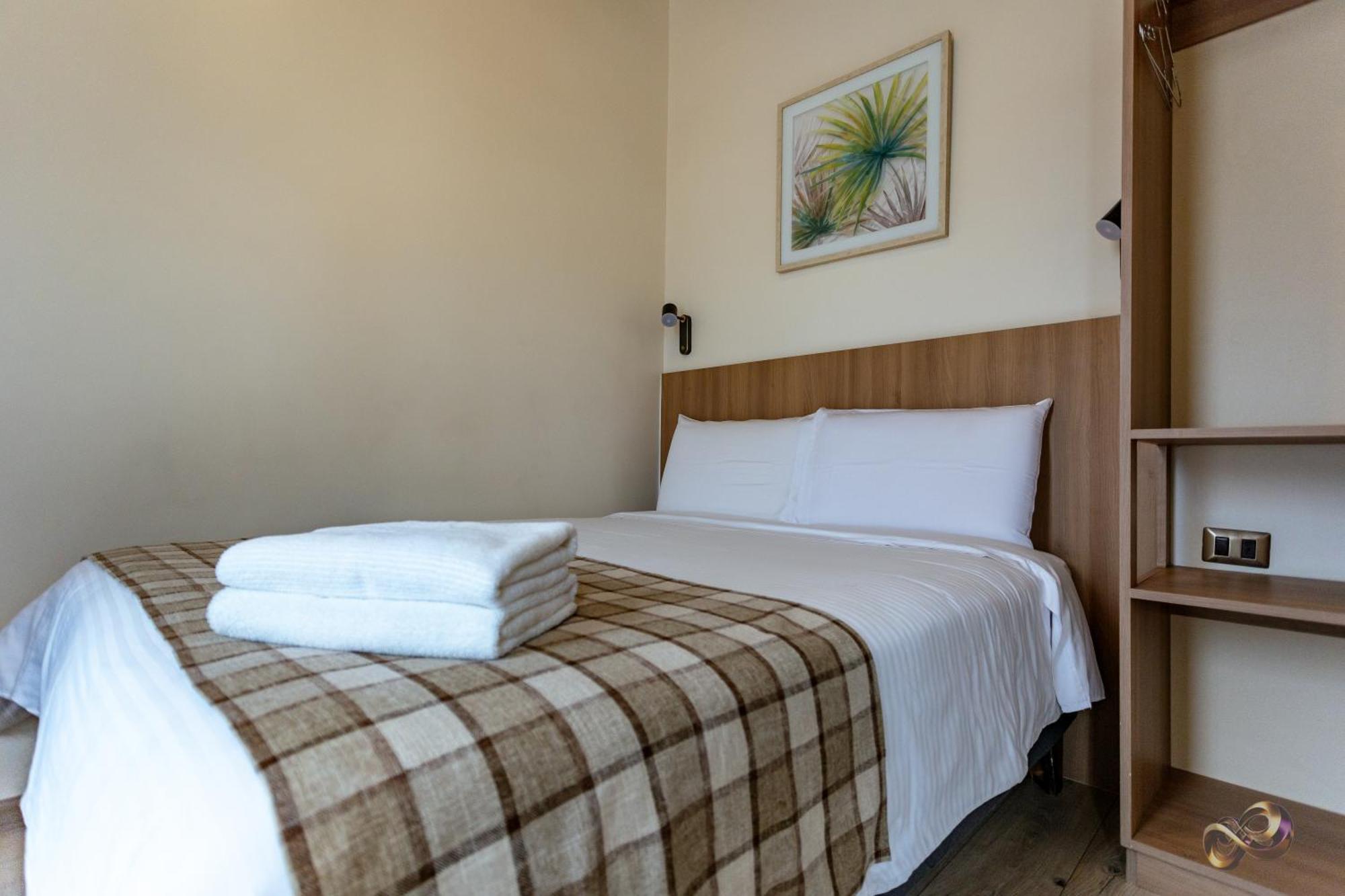 איקוויקה Vistara Suites מראה חיצוני תמונה